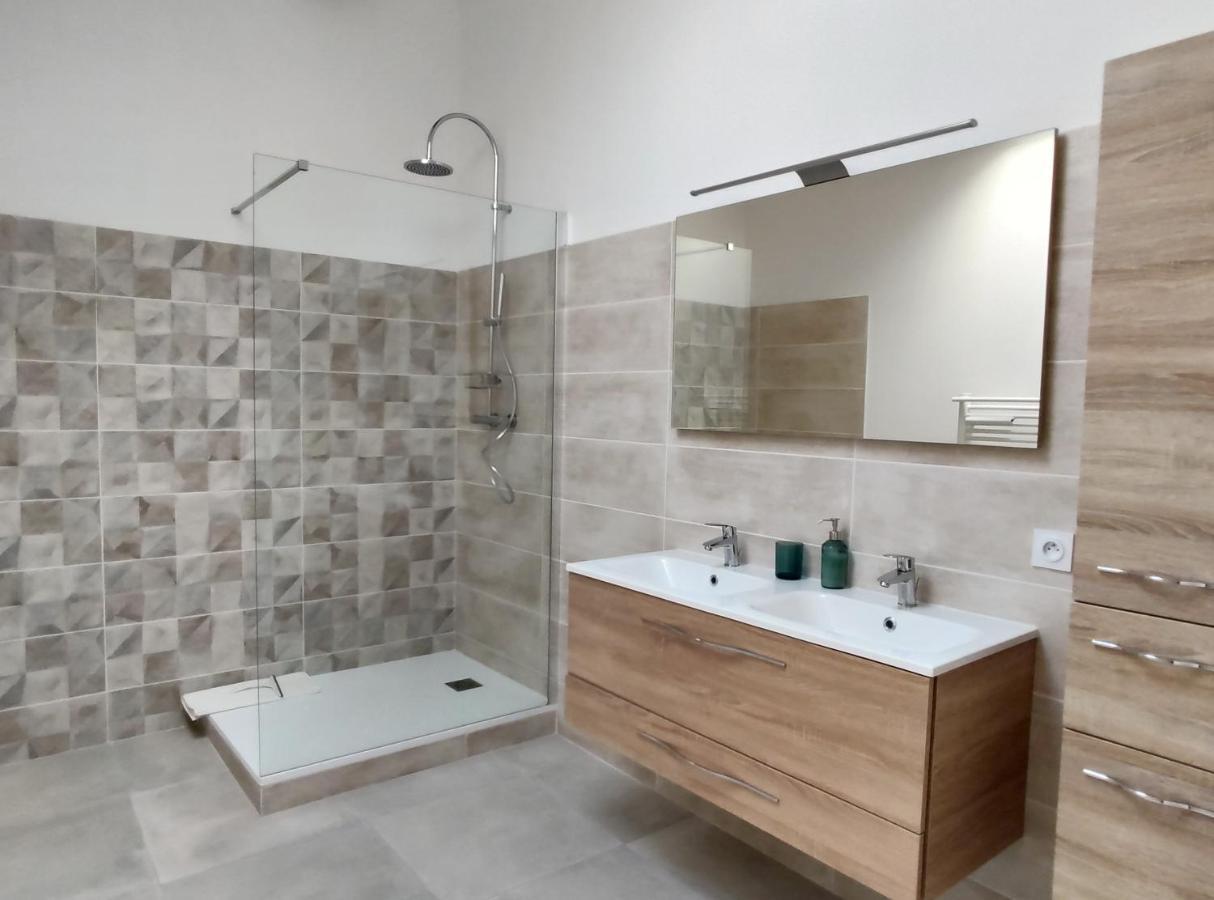 דירות Mèze Colormix 3 Etoiles - 95M2 Plein Centre - Ensoleille Climatise מראה חיצוני תמונה