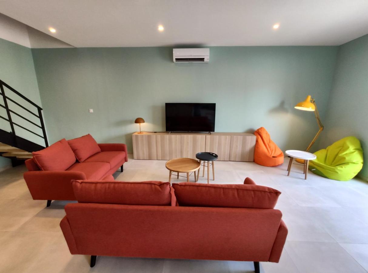 דירות Mèze Colormix 3 Etoiles - 95M2 Plein Centre - Ensoleille Climatise מראה חיצוני תמונה